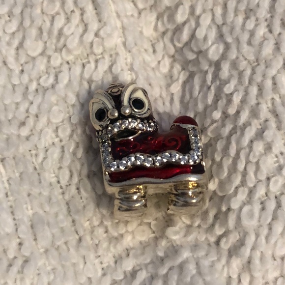 Pandora Jewelry - Lion dance
